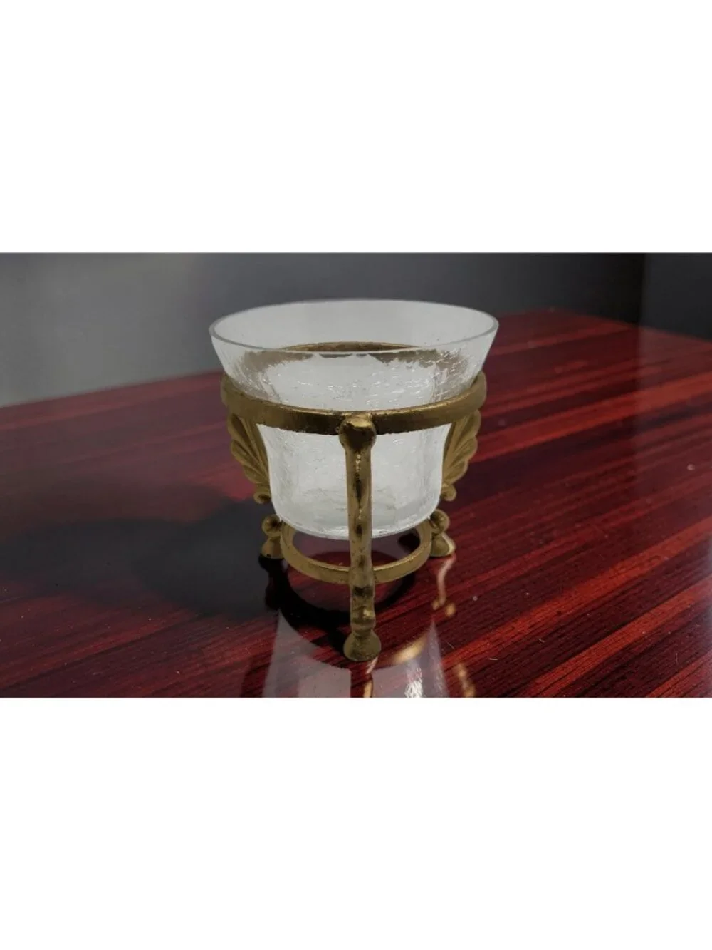 vintage gold color metal leaf design 3-leg crackled glass candle holder. 5.5